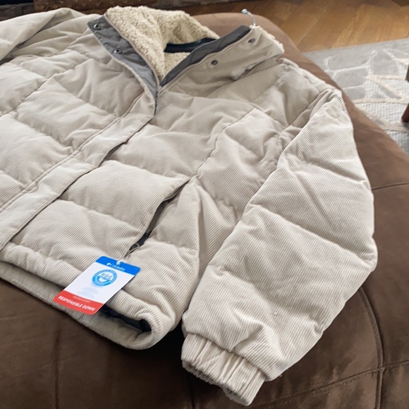 Ruby Falls Novelty Jacket. - Picture 3 of 4